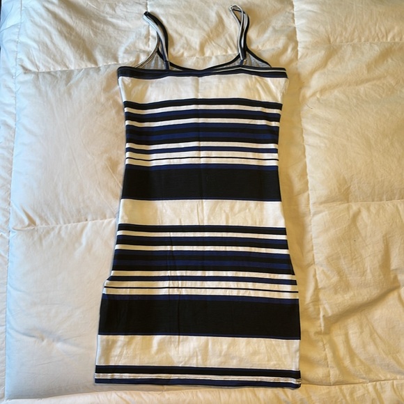 Body-con summer dress - Picture 5 of 6